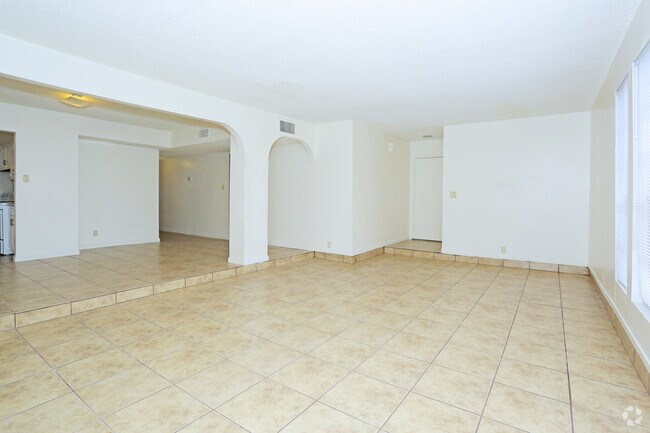 3BR, 2BA - 1547 SF Living Room