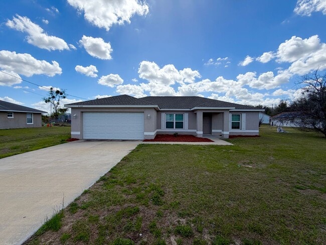 Building Photo - Desirable SE Neighborhood - 3/2/2 Silver Spring Shores **Available NOW**