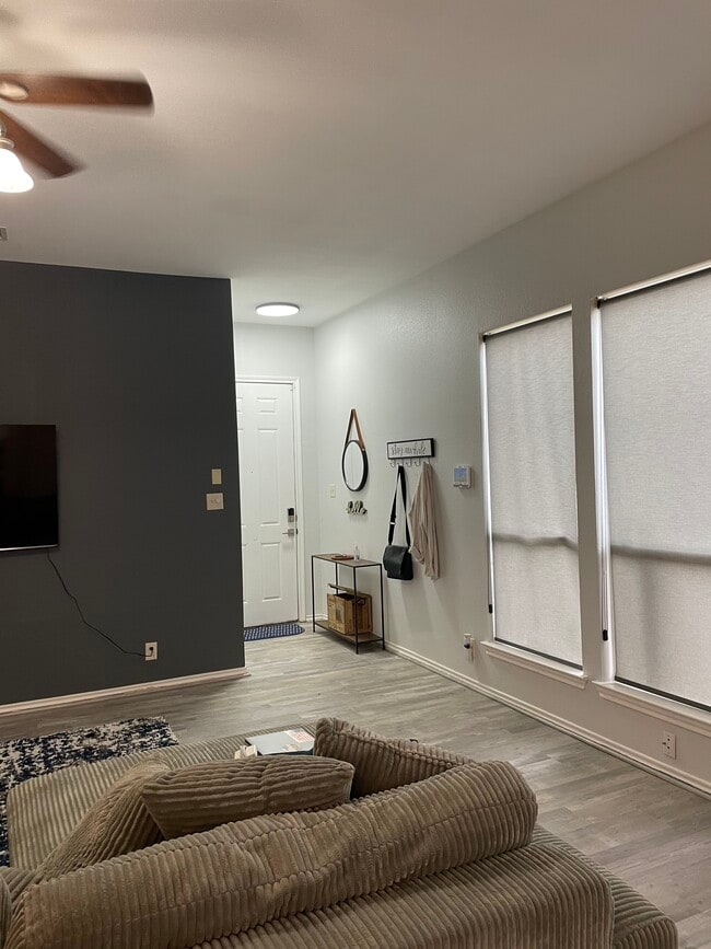 Photo - 6815 Terra Rye