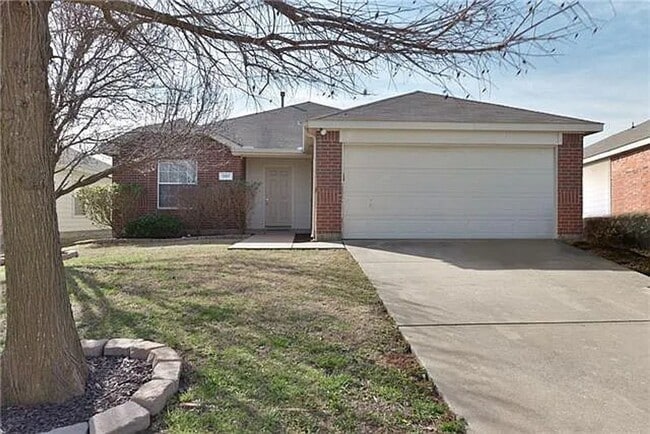 Building Photo - 1107 Cumberland Dr