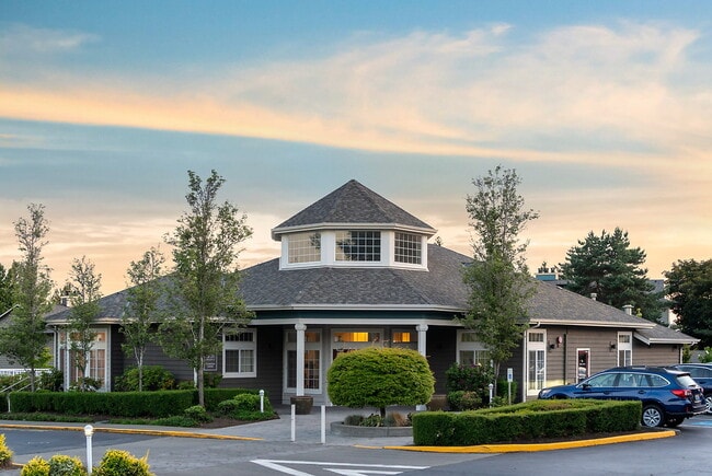 Building Photo - Redmond Hill Rental