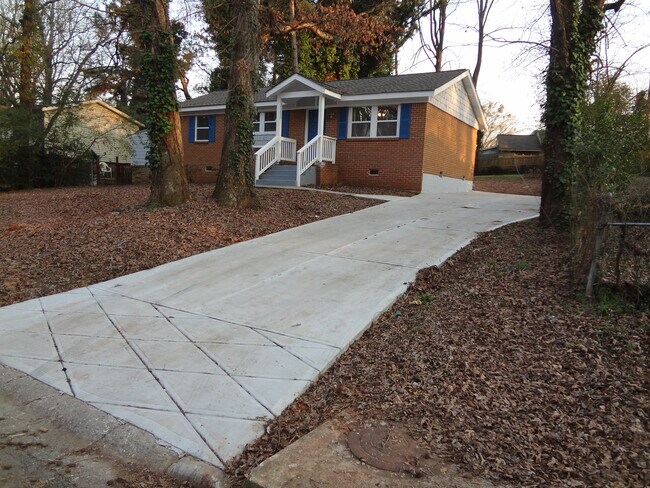 STREET VIEW - 537 Santa Barbara Dr