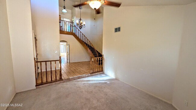 Photo - 1061 W Antelope Creek Way