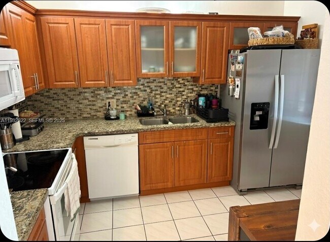 Photo - 341 Lakeview Dr Unit 104