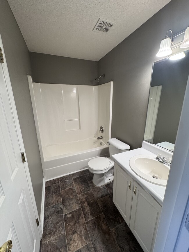 Photo - 125 St Kitts Ct