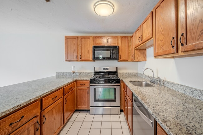 360 Littleton Rd