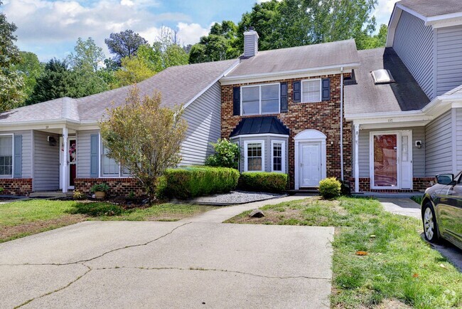 Building Photo - Grafton Woods Townhome.