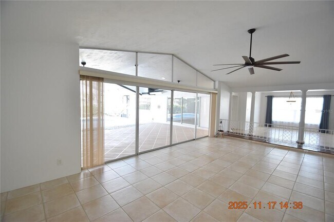 Photo - 705 Spanish Main Dr