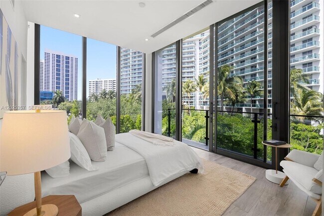 Photo - Bay Road, Miami Beach, FL 33139 - 3 BR 3.5 BA townhouse