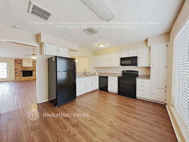 Photo - 7442 Towerview Ln
