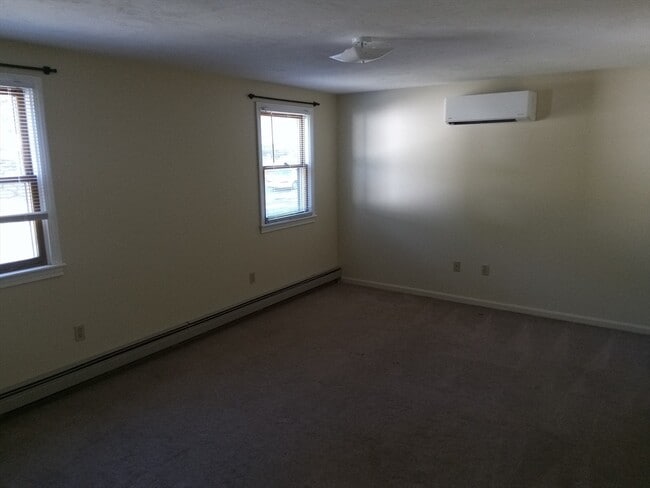 Photo - 15 Catalpa Cir