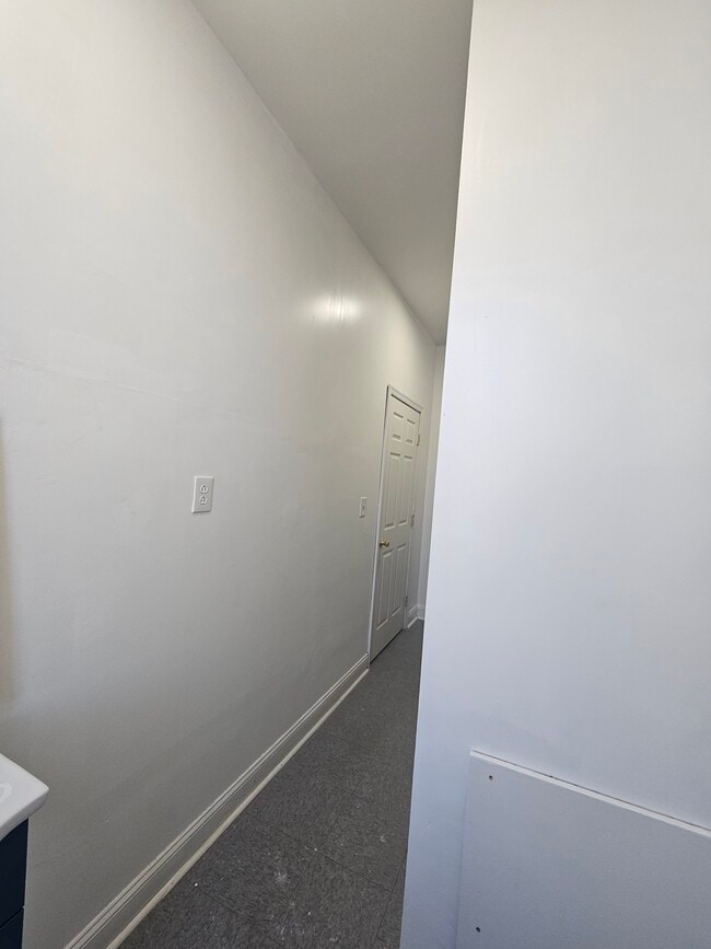 Building Photo - 1909 McCulloh St