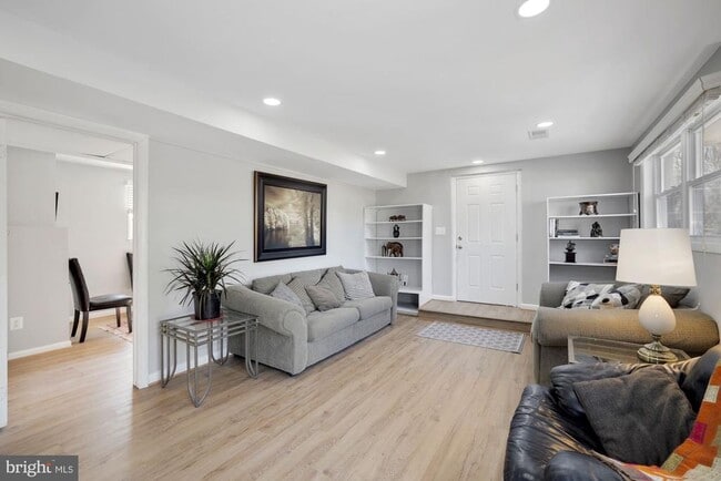 Photo - 8418 Stonewall Dr