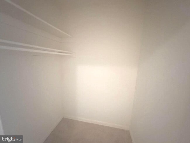 Building Photo - 8865 Roll Right Ct Unit J