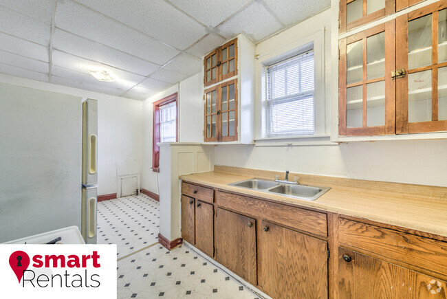 Building Photo - 4205 Ellenwood Ave Rental