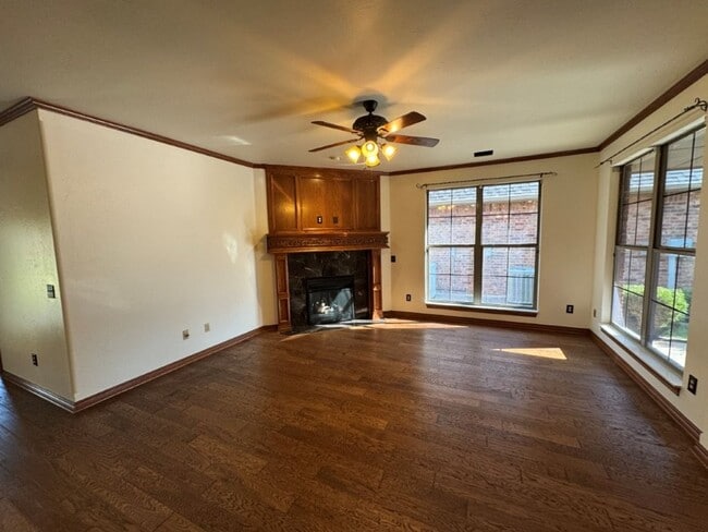 Photo - Stunning 3 bed in immaculate community, NO...