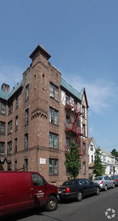 Photo - 90-60 179th Pl