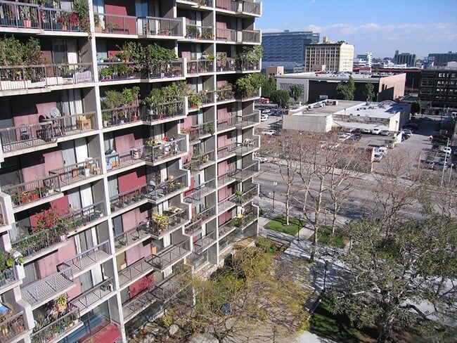 Photo - 255 S Hill St Unit #255