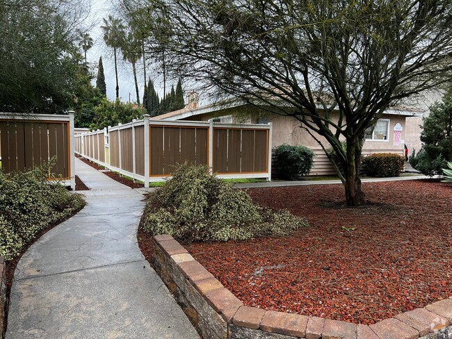 Building Photo - 211 S Monte Vista St Rental