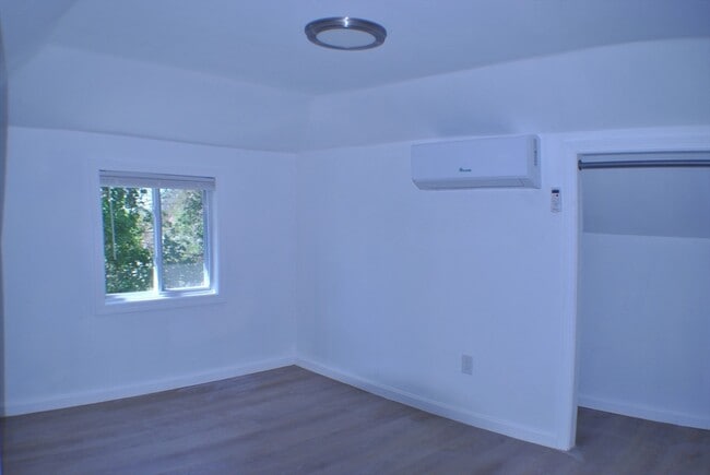 Photo - 2 Portina Rd Apartment Unit #1