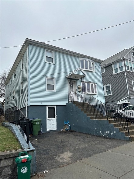 Building Photo - 28 Olcott St