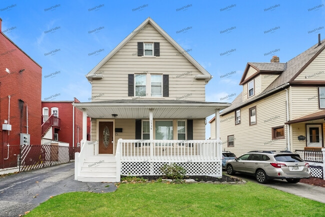 Building Photo - 1534 Coutant Ave