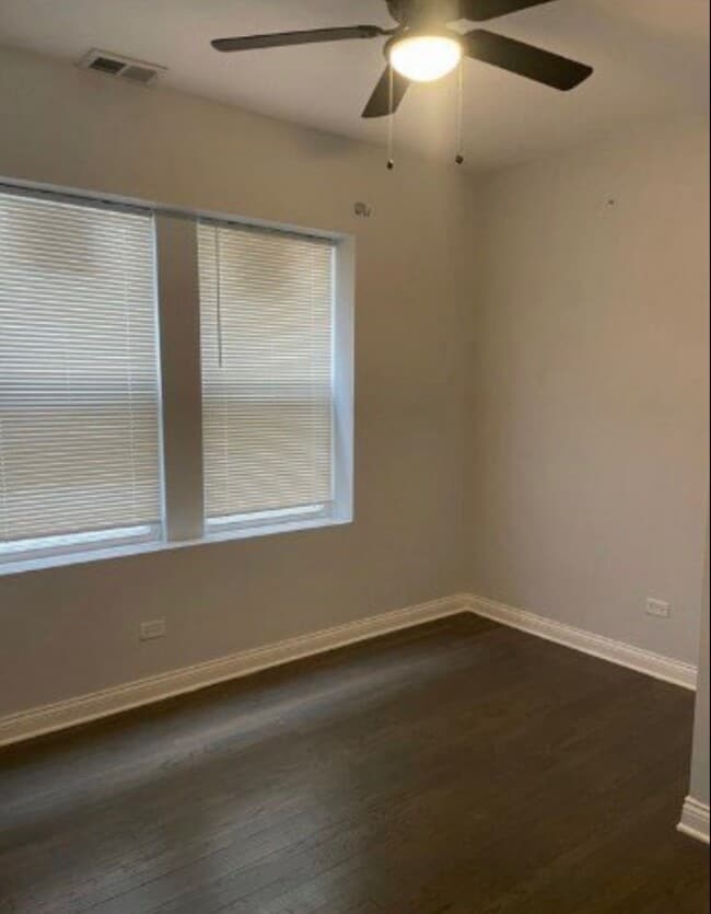 Photo - 7240 S Cornell Ave Unidad 1