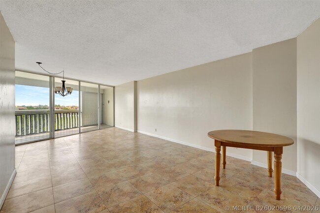 6921 Environ Blvd Unit 6o