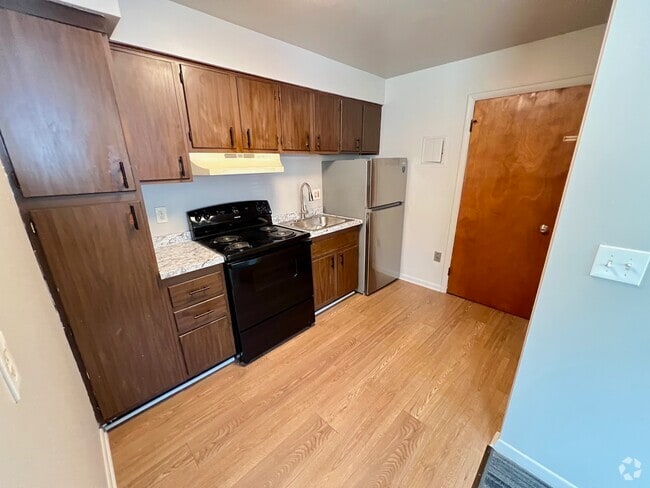 Building Photo - 520 S Andre St Unit 2 Rental