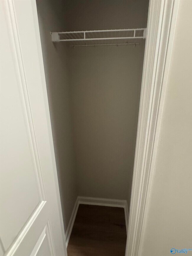 Photo - 115 Oak Terrace Ln