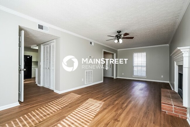 3 Bedroom Pet-Friendly Home in Nashville, TN with Main Street Renewal