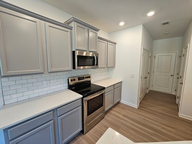 Photo - 38 Sepia Oak Dr