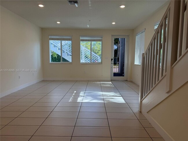 Photo - 10222 NW 64th Way Unit 101