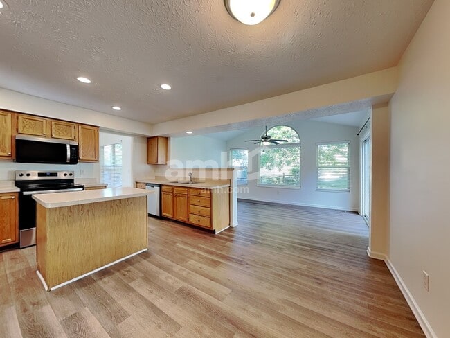 Photo - 7733 Black Squirrel Trl