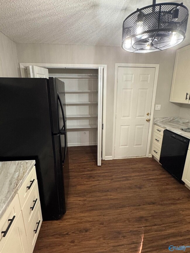 Photo - 3213 Clifford Rd NW