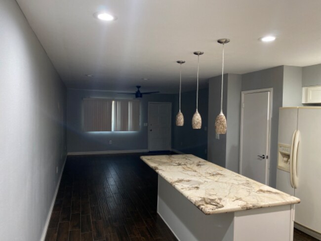 Photo - 3331 W Del Monico Ln