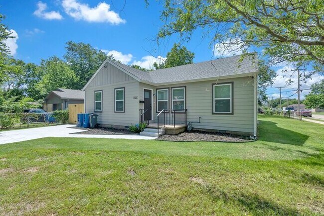Stunning 3-Bedroom Home with Modern Upgrades in Tulsa