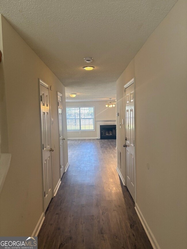 3698 Sapphire Ct