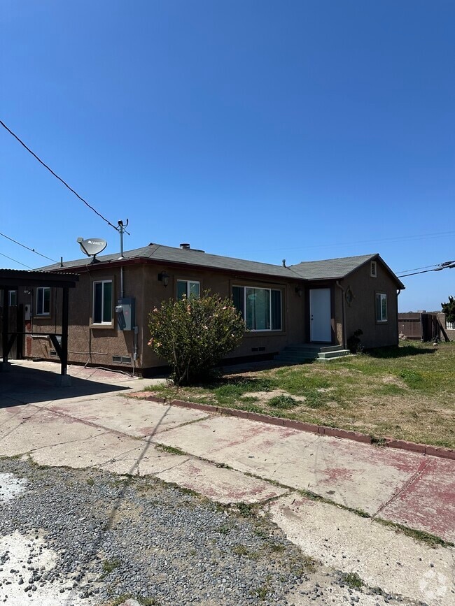 Building Photo - 1690 Glencoe Dr Rental