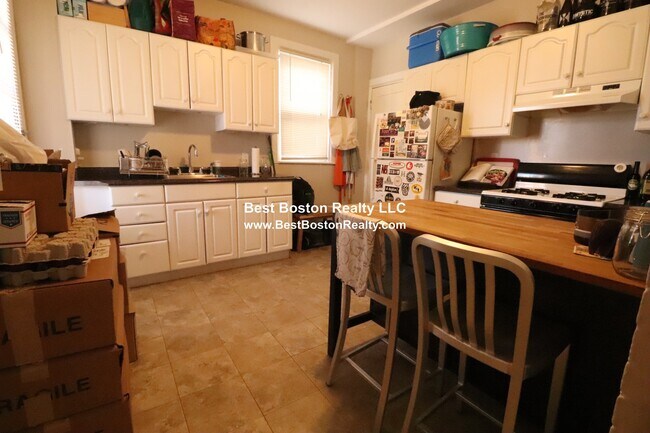 Photo - 63 Dana St Unidad 8