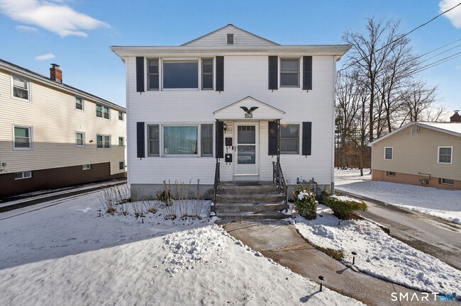 Photo - 985 Slater Rd Unit 2