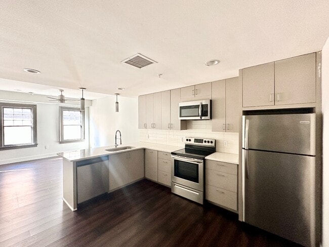 Photo - Modern 1-Bed Near Tulane/City Park with In-Unit Laundry & Off-Street Parking Unit 107
