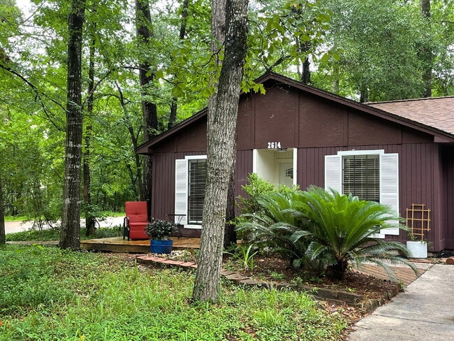 Photo - LOVELY ONE STORY wooded-lot home in the heart of The Woodlands.