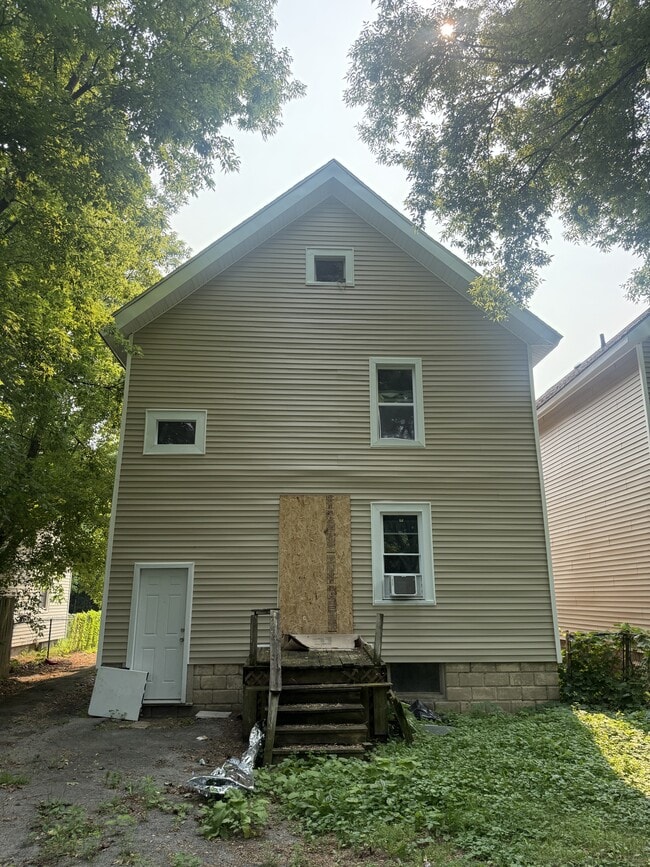 Photo - 140 Kenmore Ave