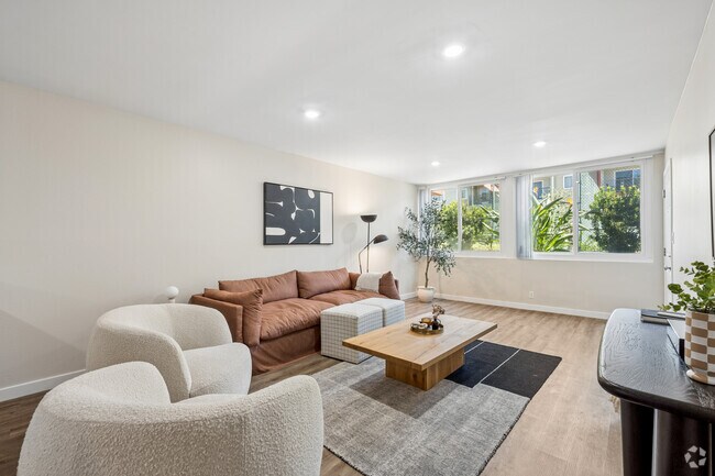 1BR, 1BA - 800SF - Living Room
