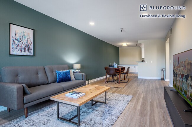 Photo - 110 Sweetzer Ave Unidad FL3-ID129