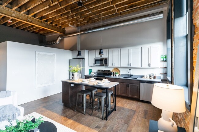 Plant 1 Lofts