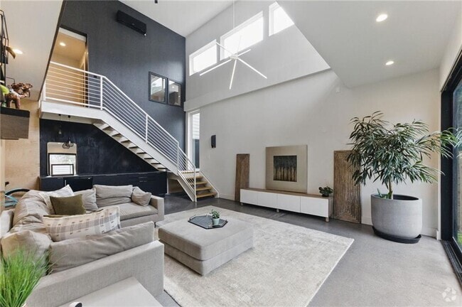 Building Photo - 1742 Ridgeway Ave NW Rental