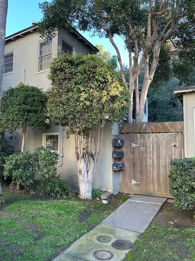 Photo - 505 W Maple St