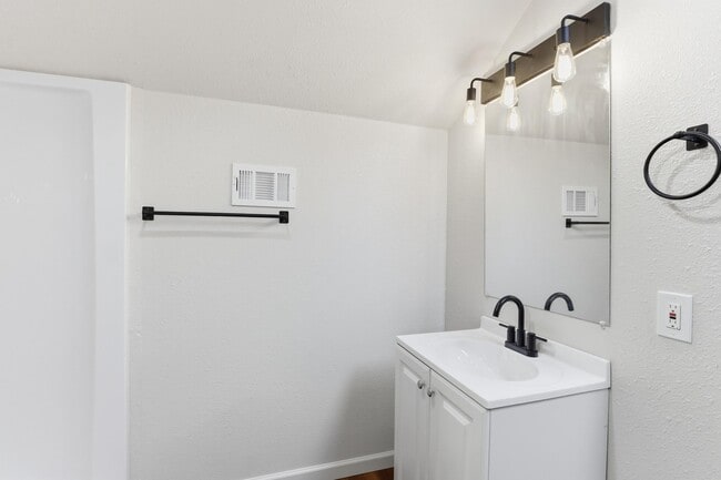 Photo - 69 N Tucker St Unit 71